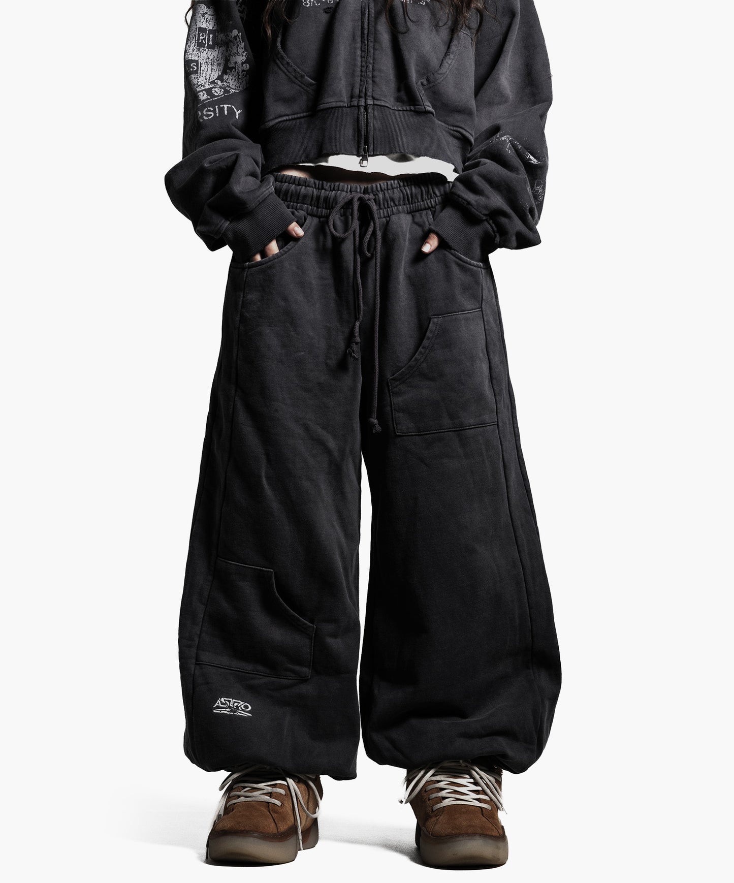 MOSQUITO SWEATS
